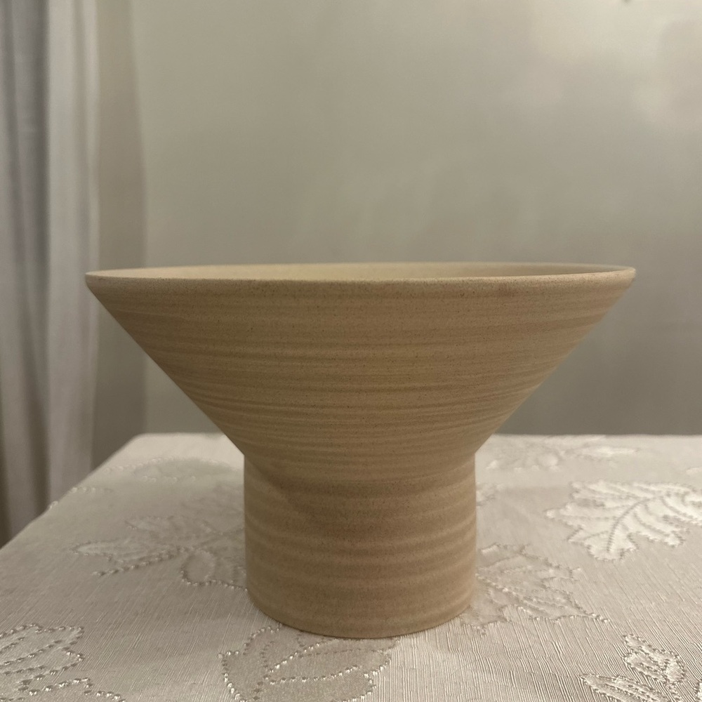 Tan Ceramic Vase/ pedestal bowl